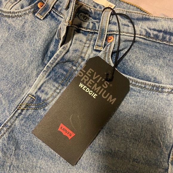 Levi’s Premium Wedgie High Rise Jeans sz 27 NWT - Picture 3 of 3
